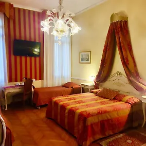 Hotel Mezzo Pozzo, Venecia